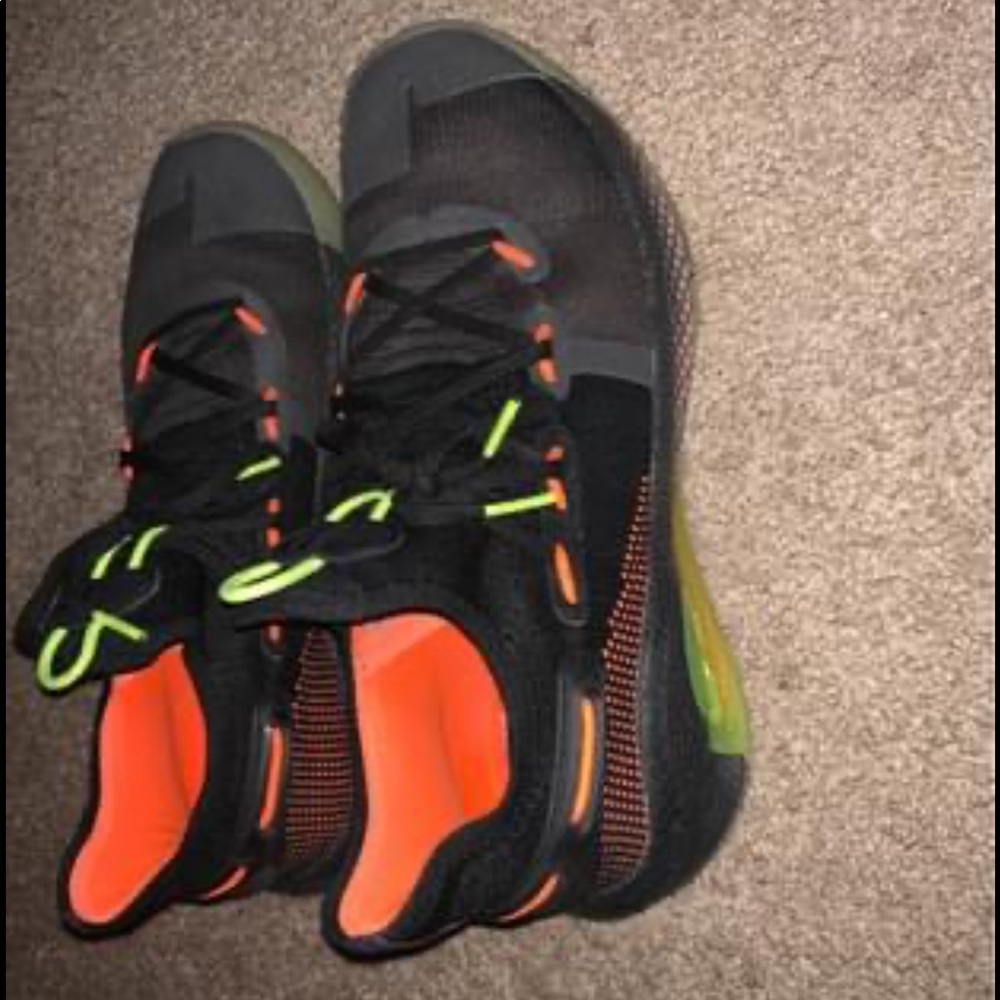 Curry 6 size 10